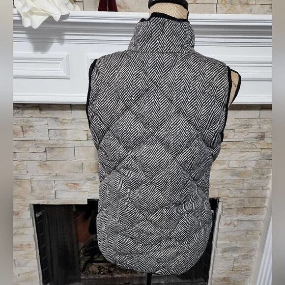 J. CREW black and white houndstooth down puffer vest size small - Picture 4 of 7